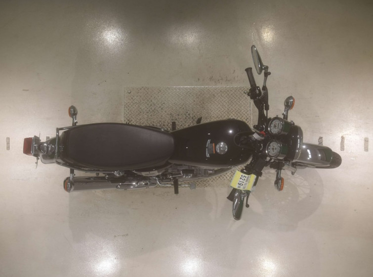 Мотоцикл Yamaha SR400 с пробегом 5 km