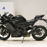 Мотоцикл Kawasaki NINJA ZX-25R с пробегом 2021 km
