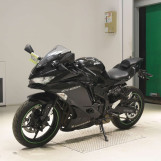 Мотоцикл Kawasaki NINJA ZX-25R с пробегом 2021 km