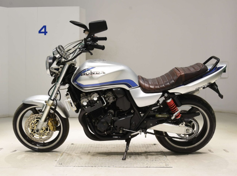 Мотоцикл Honda CB400SFV з пробігом 45268 km