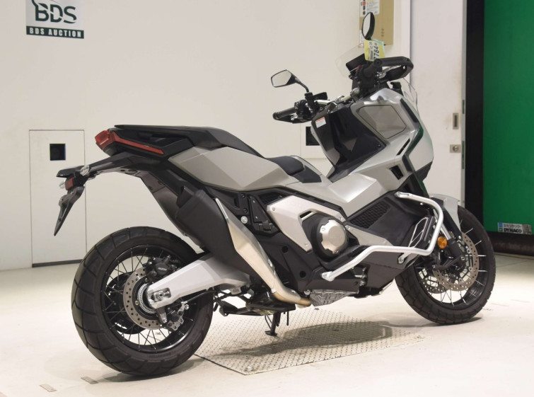 Мотоцикл Honda X-ADV750 с пробегом 1801 km