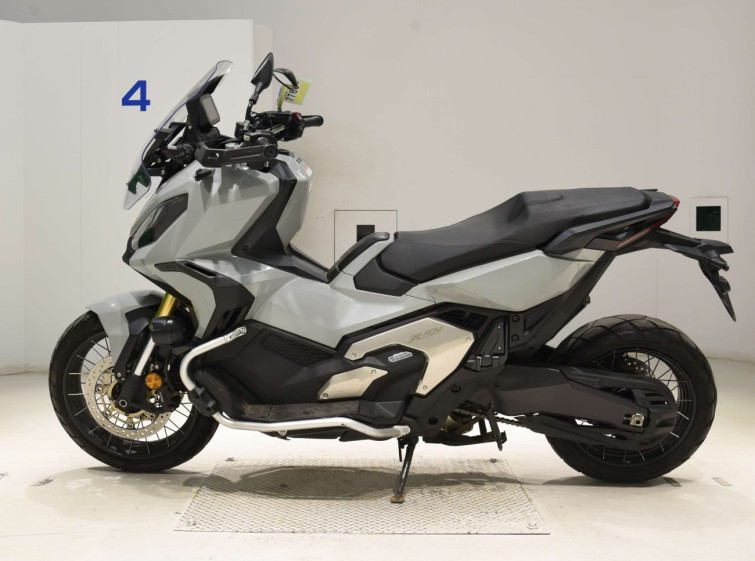 Мотоцикл Honda X-ADV750 с пробегом 31637 km
