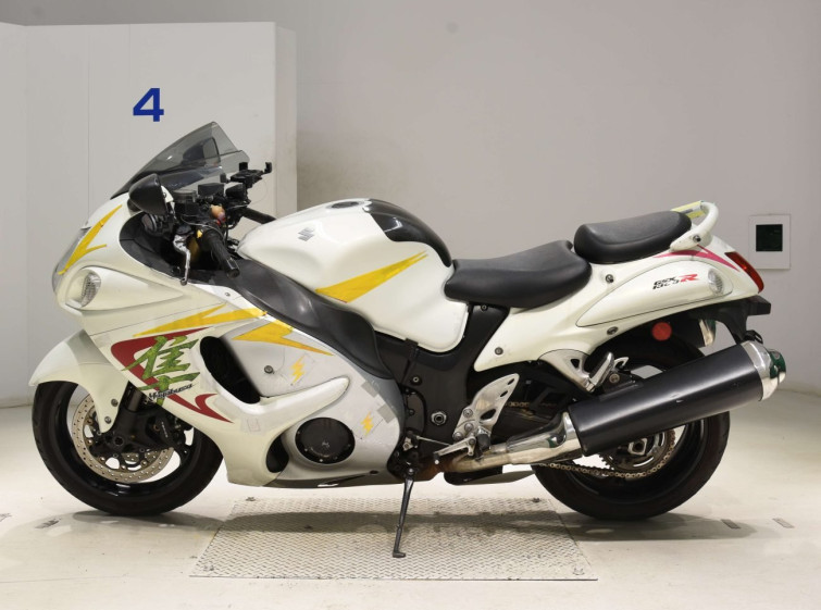 Мотоцикл Suzuki GSX1300R HAYABUSA з пробігом 74345 km
