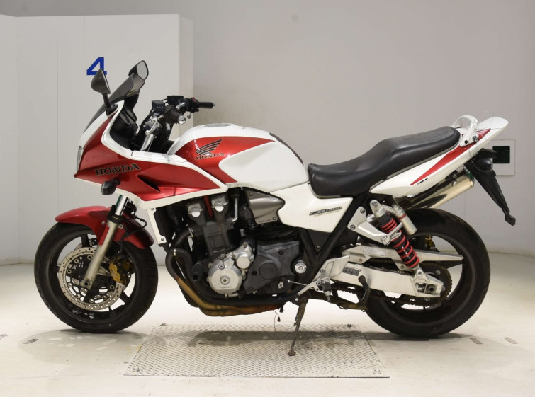 Мотоцикл Honda CB1300SF BOLDOR с пробегом 25206 km