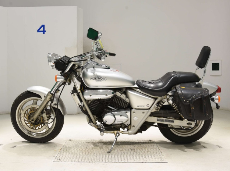 Мотоцикл Honda MAGNA250 с пробегом 37408 km