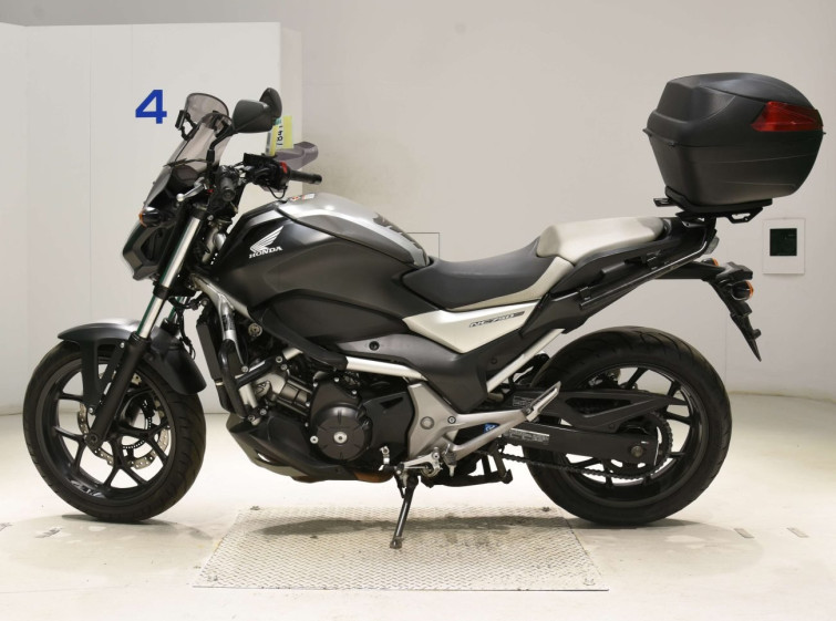 Мотоцикл Honda NC750SA з пробігом 61419 km