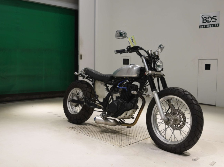 Мотоцикл Yamaha TW200E з пробігом 6067 km