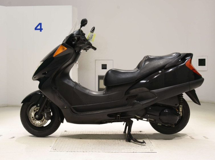 Мотоцикл Honda FORESIGHT с пробегом 59563 km