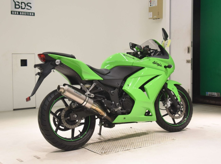 Мотоцикл Kawasaki NINJA250R с пробегом 11564 km