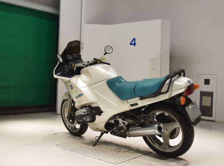 Мотоцикл BMW R1100RS