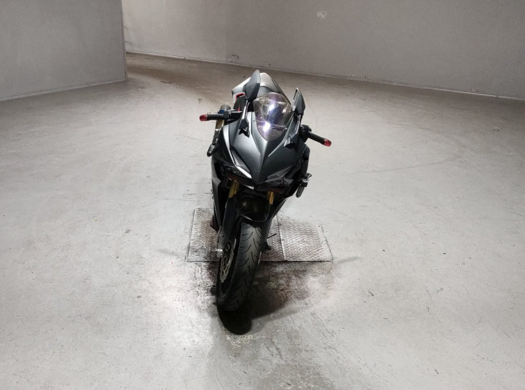 Мотоцикл Honda CBR250RR с пробегом 27235 km