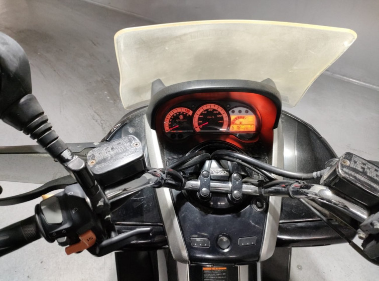 Мотоцикл Yamaha MAJESTY 250 с пробегом 75321 km