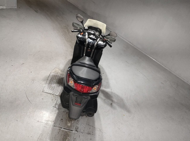 Мотоцикл Yamaha MAJESTY 250 с пробегом 75321 km