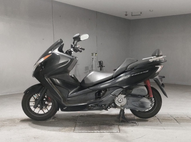 Мотоцикл Honda FORZA SI с пробегом 40147 km