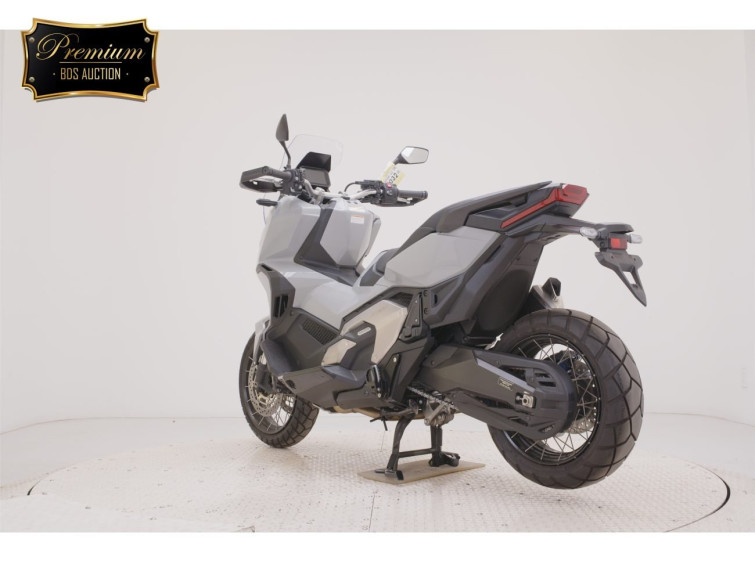 Мотоцикл Honda X-ADV750-2 с пробегом 2437 km
