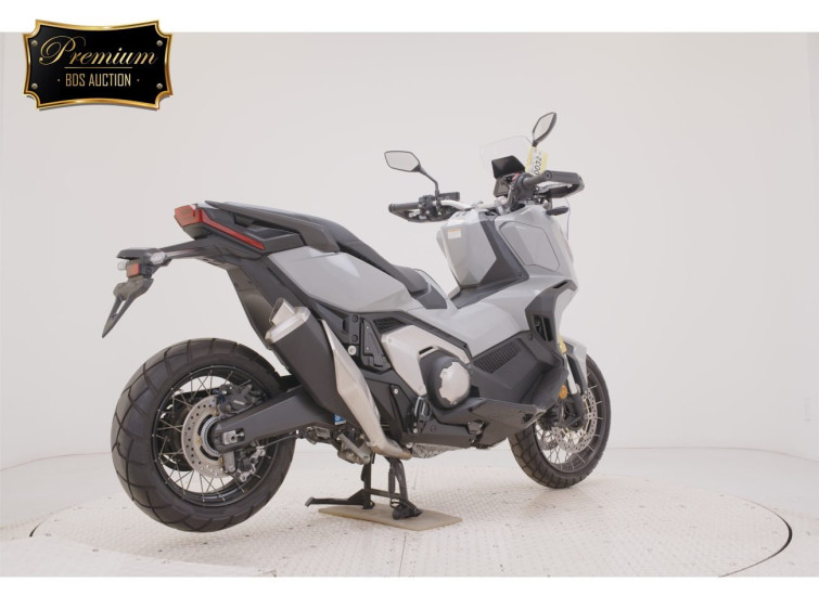 Мотоцикл Honda X-ADV750-2 с пробегом 2437 km