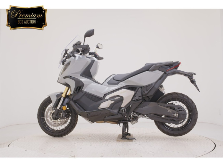 Мотоцикл Honda X-ADV750-2 с пробегом 2437 km