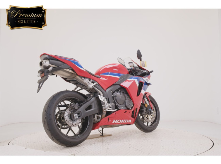 Мотоцикл Honda CBR600RR с пробегом 4486 km