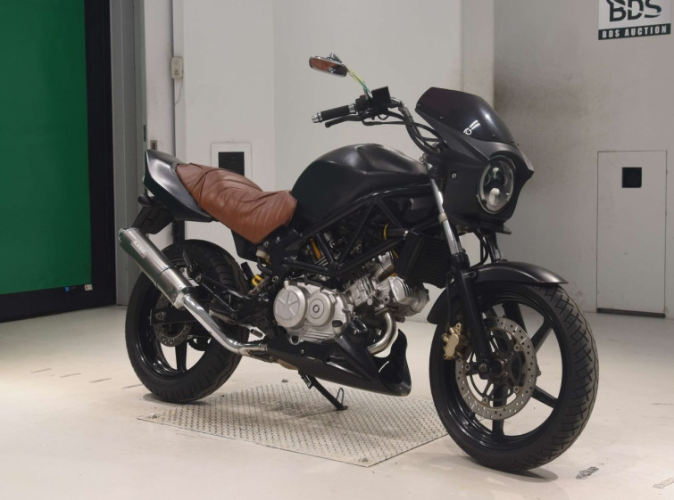 Мотоцикл Honda VTR250 з пробігом 24973 km