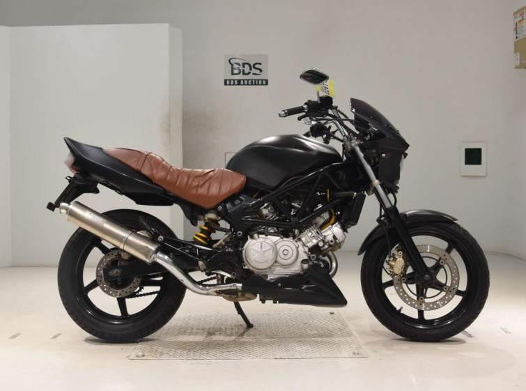 Мотоцикл Honda VTR250 з пробігом 24973 km