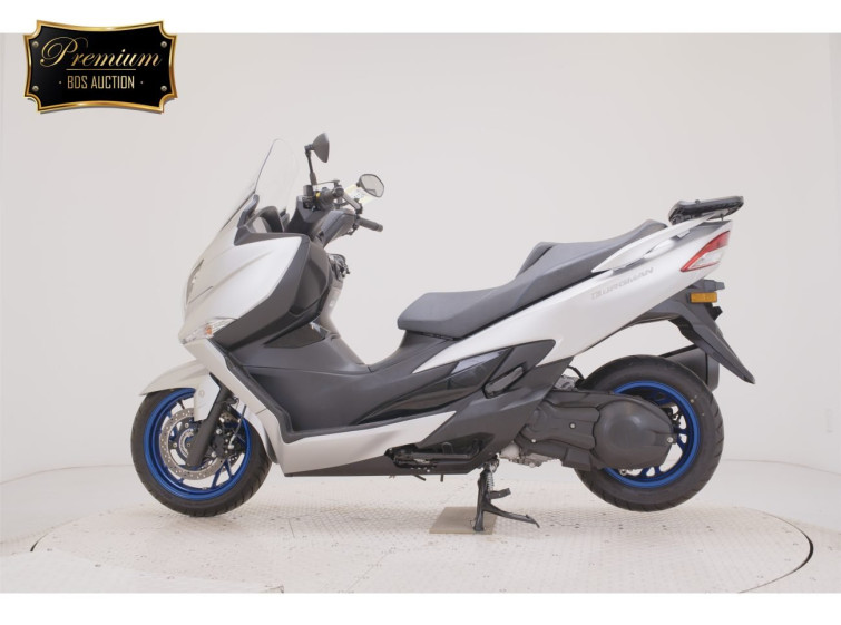 Мотоцикл Suzuki BURGMAN125 з пробігом 3561 km