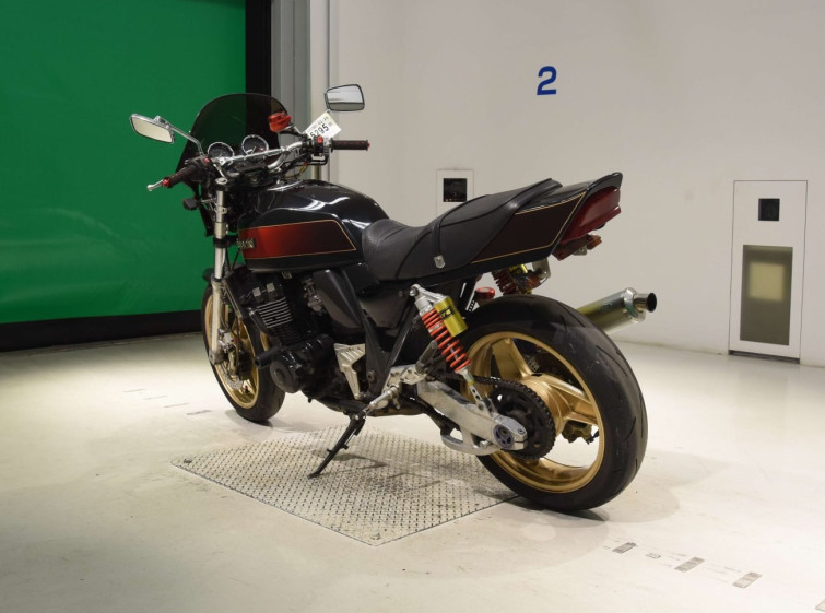 Мотоцикл Kawasaki ZRX400 з пробігом 13771 km