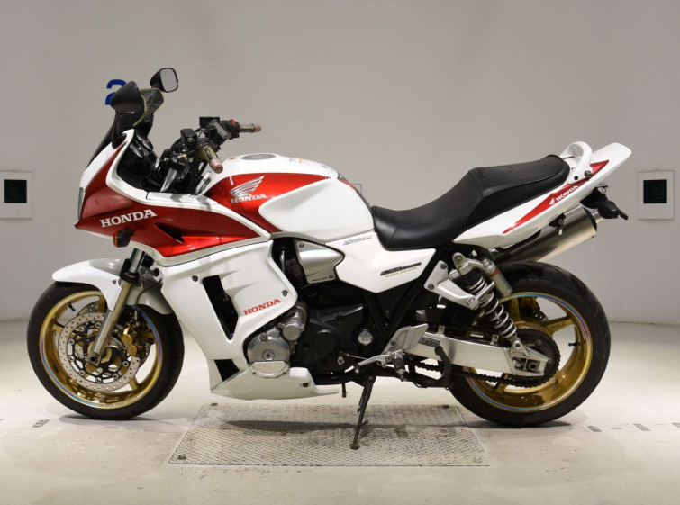 Мотоцикл Honda CB1300SF с пробегом 41754 km