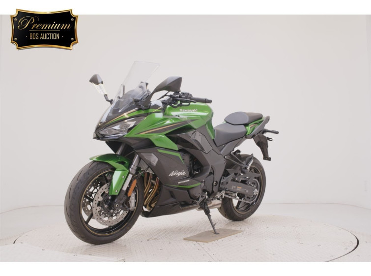 Мотоцикл Kawasaki ninja 1000 sx с пробегом 108 km