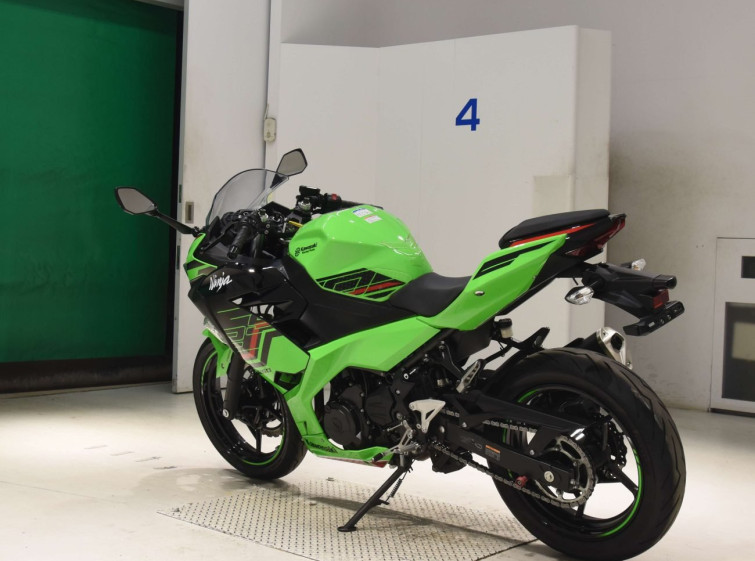 Мотоцикл Kawasaki NINJA250 с пробегом 8165 km