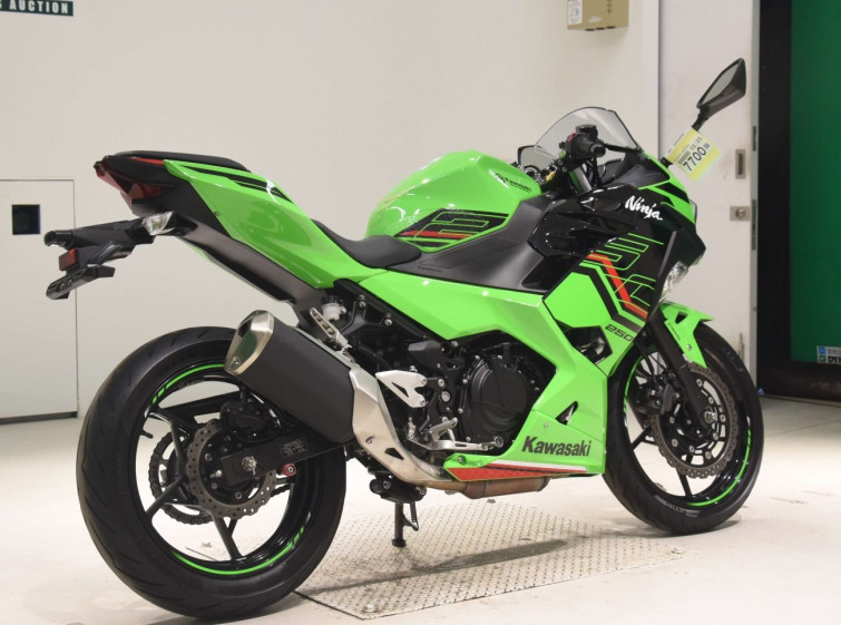 Мотоцикл Kawasaki NINJA250 с пробегом 8165 km
