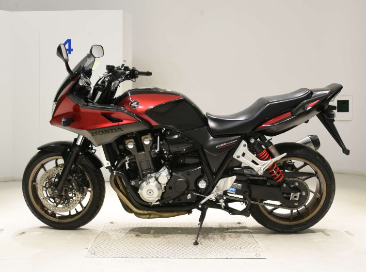 Мотоцикл Honda CB1300SF с пробегом 24246 km