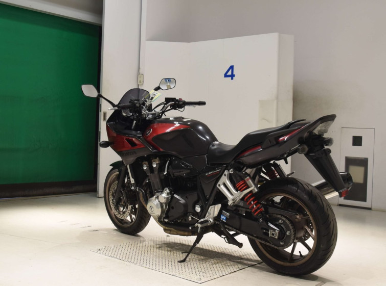 Мотоцикл Honda CB1300SF с пробегом 24246 km