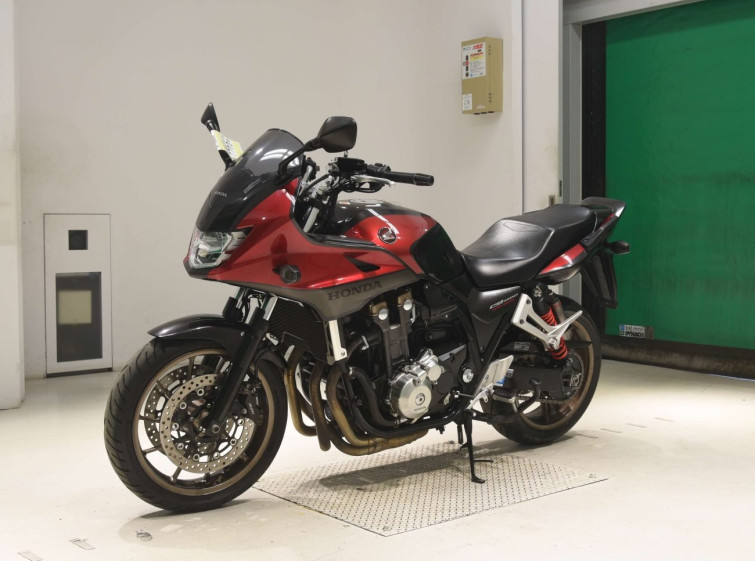 Мотоцикл Honda CB1300SF с пробегом 24246 km