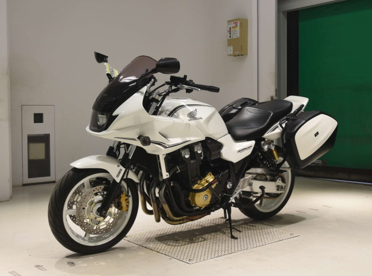 Мотоцикл Honda CB1300SF ST с пробегом 15992 km