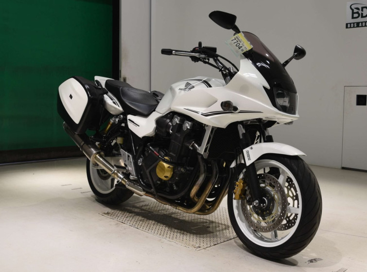 Мотоцикл Honda CB1300SF ST с пробегом 15992 km