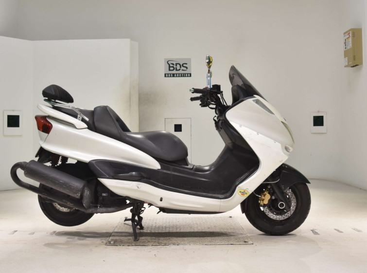 Мотоцикл Yamaha MAJESTY 250