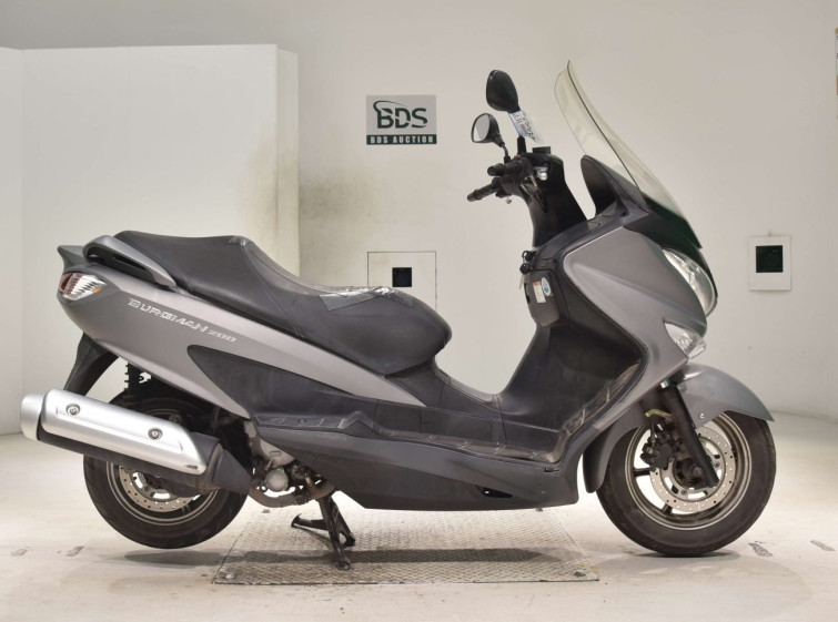 Мотоцикл Suzuki BURGMAN200 з пробігом 84126 km