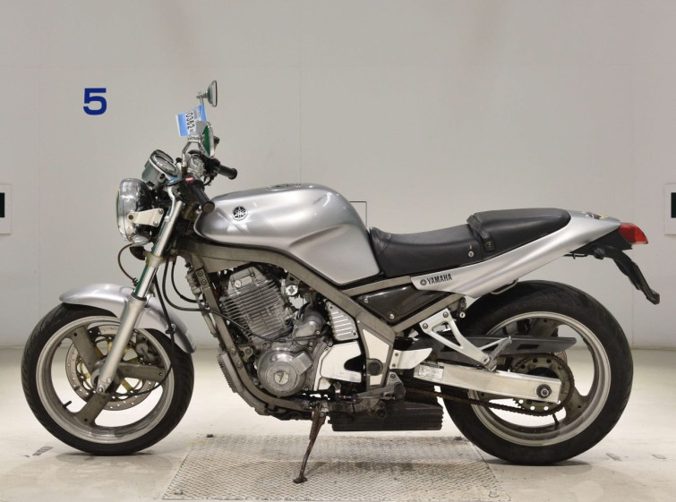 Мотоцикл Yamaha SRX400 з пробігом 22637 km