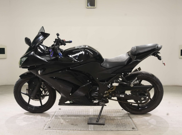 Мотоцикл Kawasaki NINJA250R с пробегом 24869 km