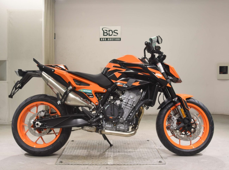 Мотоцикл KTM 890 DUKE GP