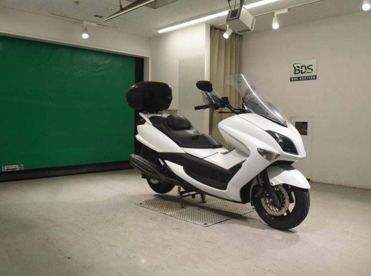 Мотоцикл Yamaha MAJESTY 250 з пробігом 61328 km