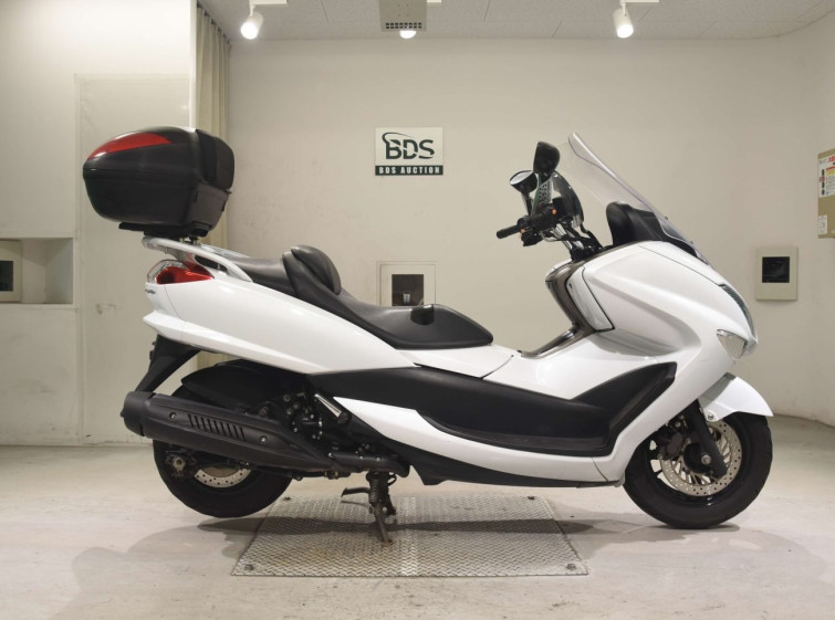 Мотоцикл Yamaha MAJESTY 250 з пробігом 61328 km