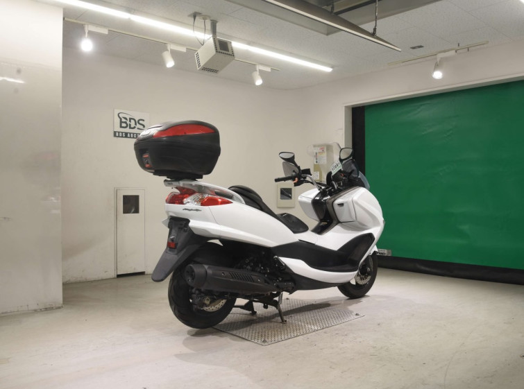 Мотоцикл Yamaha MAJESTY 250 з пробігом 61328 km