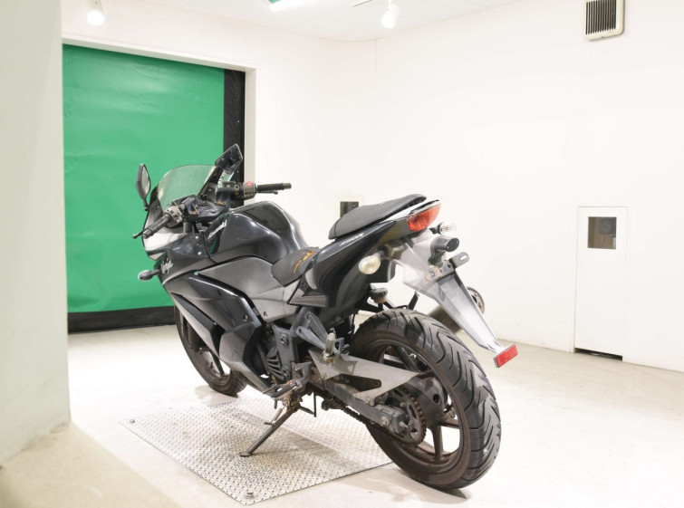 Мотоцикл Kawasaki NINJA250R з пробігом 98022 km
