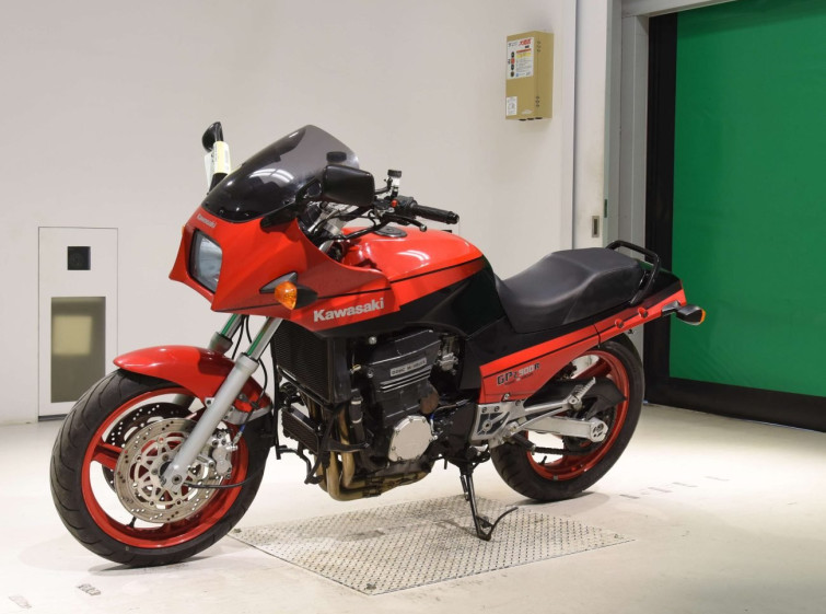 Мотоцикл Kawasaki GPZ900R с пробегом 32885 km