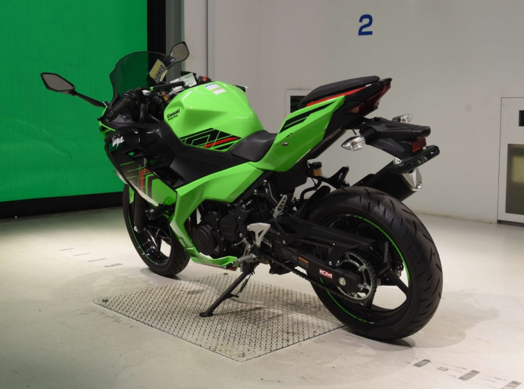 Мотоцикл Kawasaki NINJA400 с пробегом 515 km