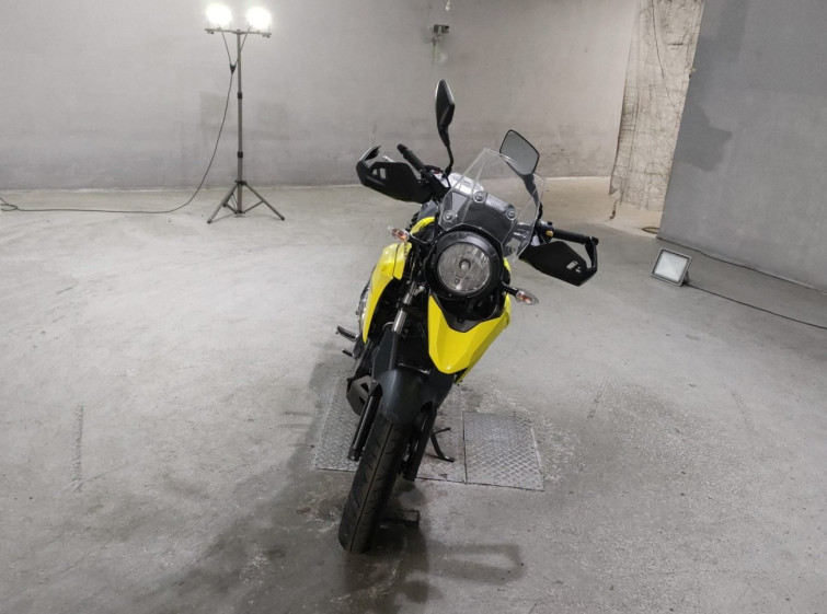Мотоцикл Suzuki V-STROM DL250 с пробегом 8520 km