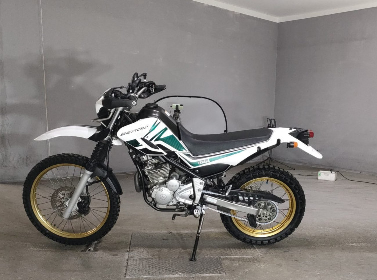 Мотоцикл Yamaha SEROW XT250
