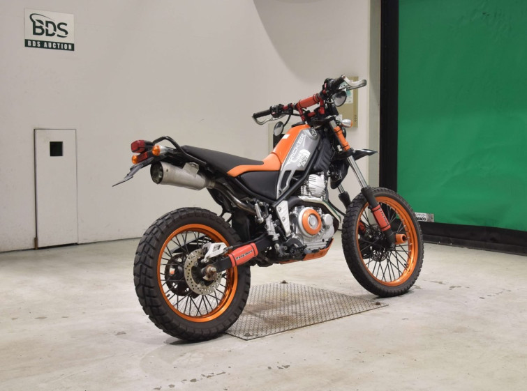 Мотоцикл Yamaha TRICKER с пробегом 8125 km