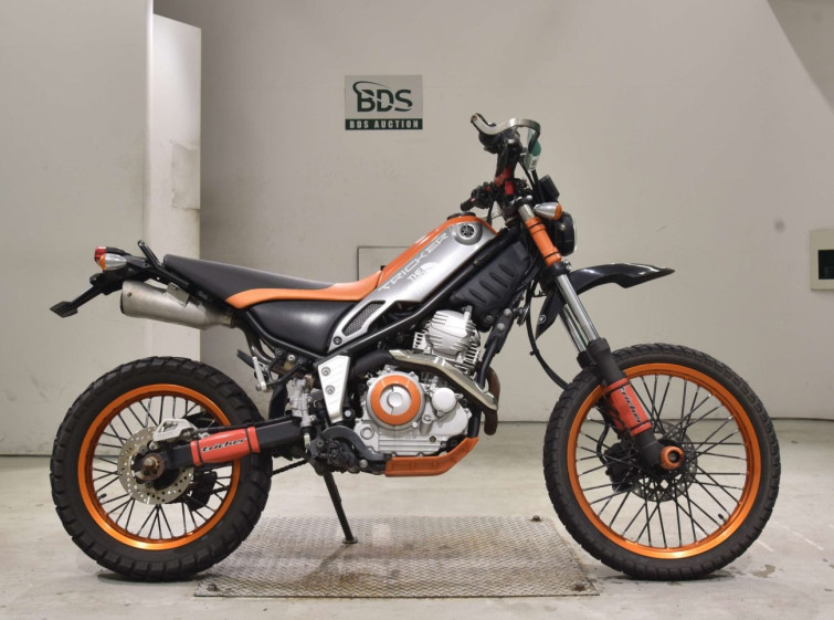 Мотоцикл Yamaha TRICKER с пробегом 8125 km
